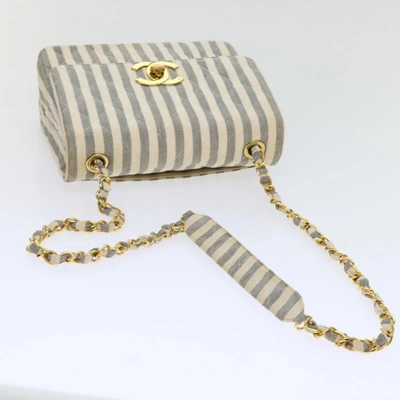 Pre-owned Chanel Flap Bag White Canvas Shoulder Bag ()