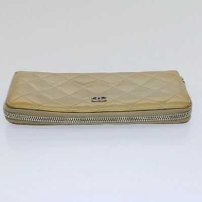 Pre-owned Chanel Matelassé Gold Patent Leather Wallet  ()