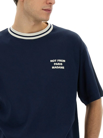 Shop Drôle De Monsieur "slogan" T-shirt In Blue