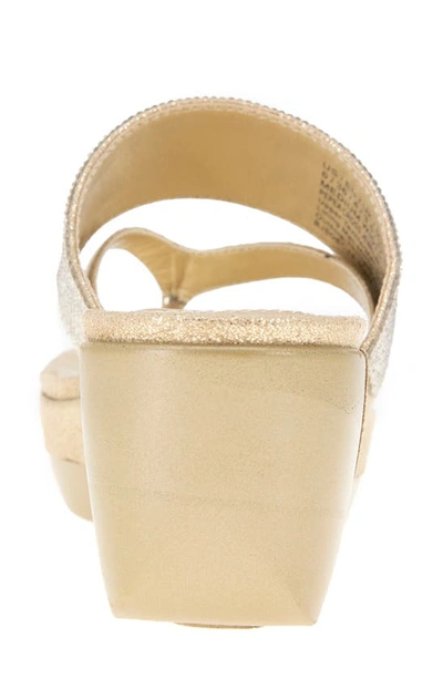Reaction Kenneth Cole Pepea Crystal Platform Wedge Sandal In Gold Elastic