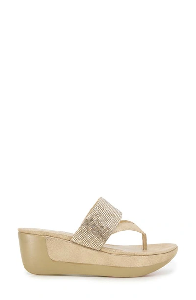 Reaction Kenneth Cole Pepea Crystal Platform Wedge Sandal In Gold Elastic