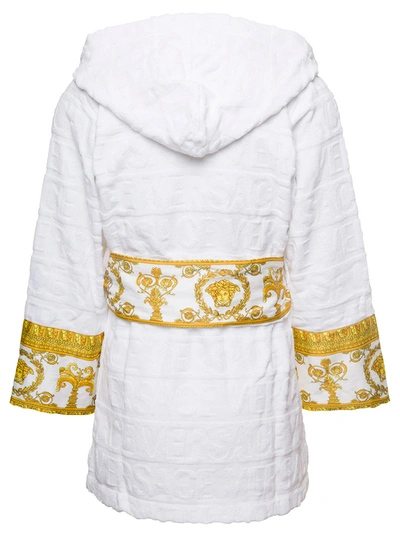 Shop Versace Accappatoio Corto Con Motivo Barocco In Spugna Di Cotone Nero  Home In White