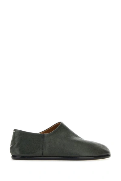 Shop Maison Margiela Man Dark Grey Leather Tabi Loafers In Gray