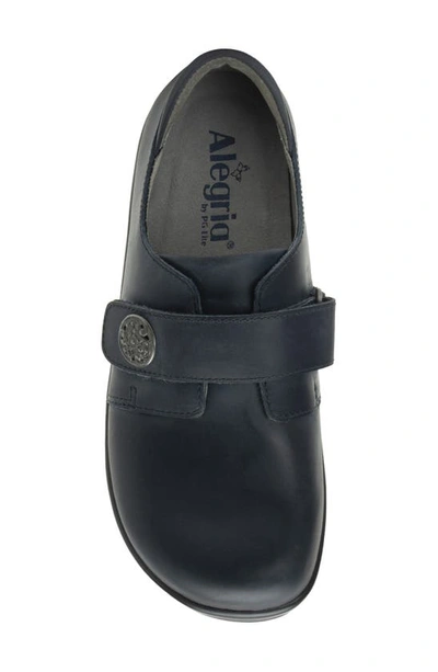 Shop Alegria By Pg Lite Single Strap Slip-on In Oiled Navy