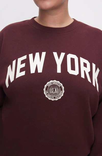 Shop Good American New York Brushed Fleece Graphic Sweatshirt In Malbec003
