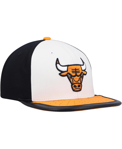 Mitchell & Ness Men's  White And Orange Chicago Bulls Day One Snapback Hat In White,orange