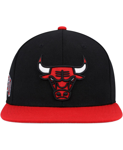 Mitchell & Ness Men's  Black, Red Chicago Bulls Side Core 2.0 Snapback Hat In Black,red