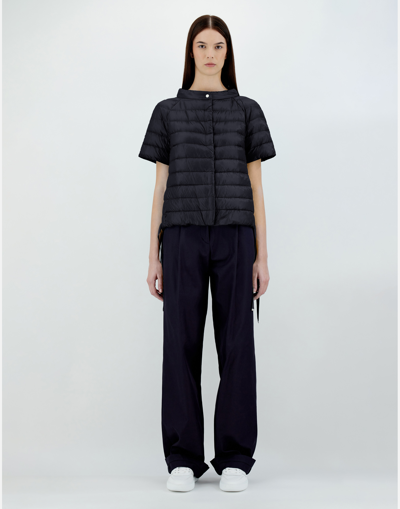 Herno Nylon Ultralight Cape Jacket In Black