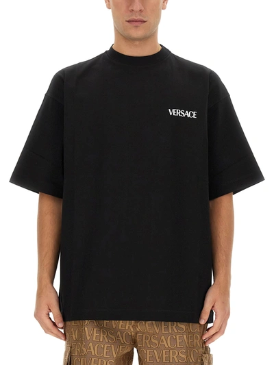 Shop Versace T-shirt The Columns In Black