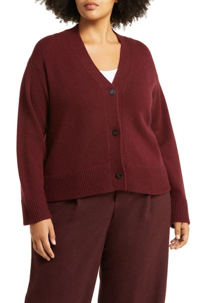 Vince Wool-cashmere Boxy V-neck Cardigan In Plum Wine