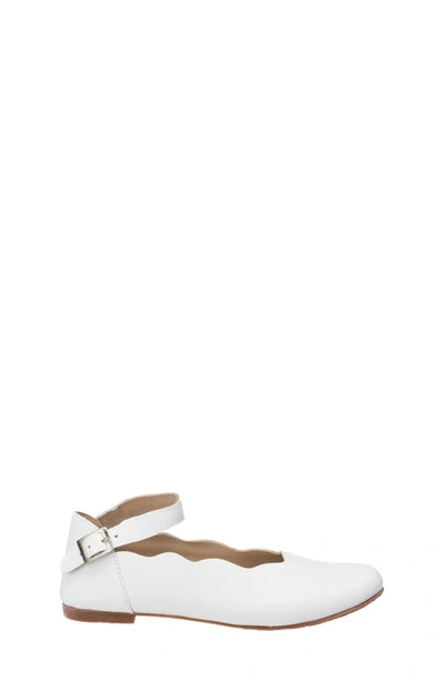 Elephantito Unisex Scalloped Edge Ondina Flats In White