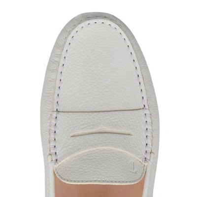Tod's Gommino Driving Shoes In Leather In White