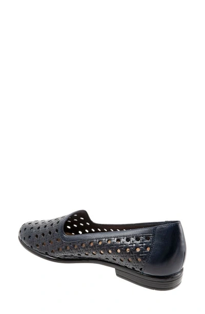 Shop Trotters Liz Flat In Navy Leather