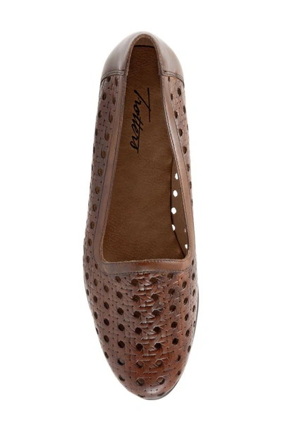 Shop Trotters Liz Flat In Brown Leather