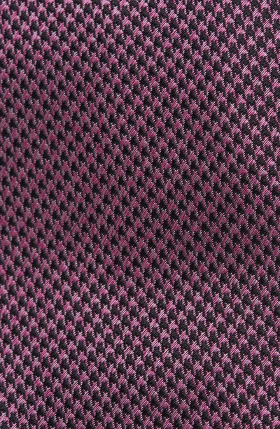 Shop Tom Ford Houndstooth Check Mulberry Silk Tie In Blush