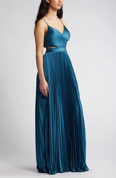 Lulus Got The Glam Pleated Gown In Teal