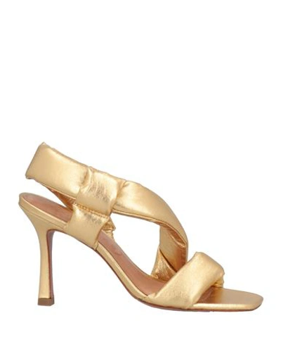 Shop Vicenza ) Woman Sandals Gold Size 6 Leather
