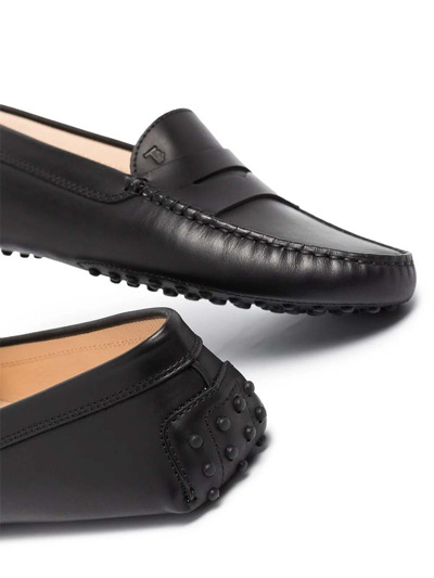 Tod's Smooth Leather Penny Strap Loafers In Negro