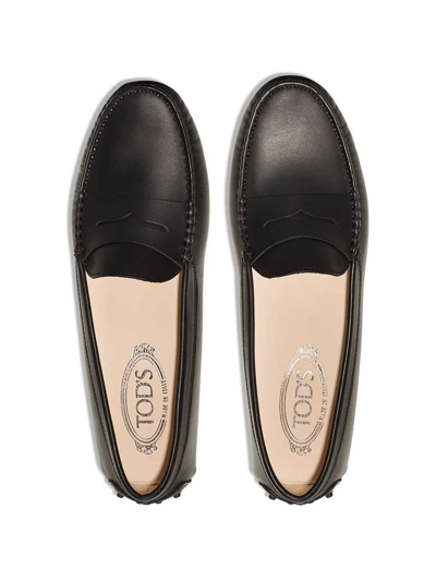 Shop Tod's Mocasines - Rodos In Negro