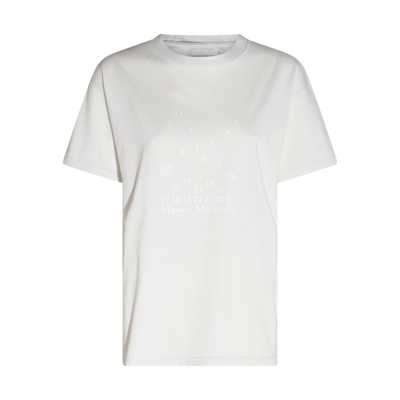 Shop Maison Margiela Off-white Cotton T-shirt In Off White