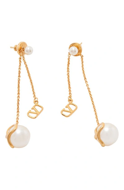 Shop Valentino Vlogo Imitation Pearl Drop Earrings In 0o3 Oro 18/ Cream