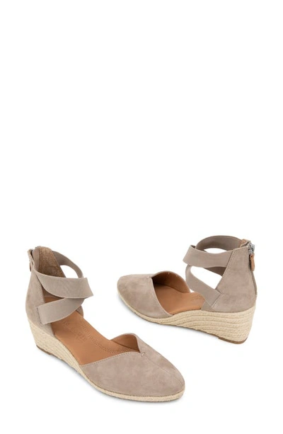 Gentle Souls By Kenneth Cole Orya Espadrille Wedge Sandal In Mushroom Suede