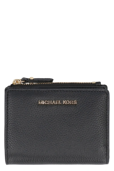 Shop Michael Michael Kors Michael Kors Jet Set Grainy Leather Wallet In Black