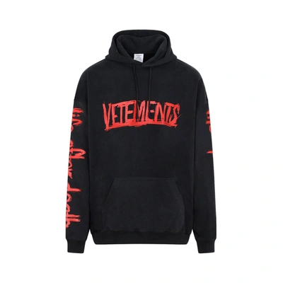 Shop Vetements Worldtour Logo Hoodie Clothing In Black