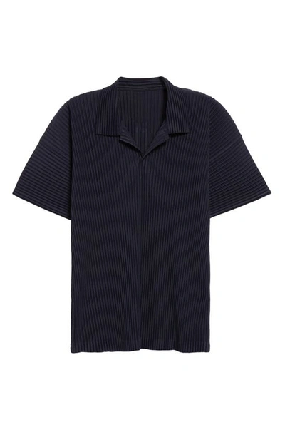 Issey Miyake Basic Pleated Polo Shirt In Navy