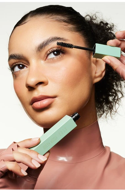 Queen Musia 2053 Mascara In Simply Black
