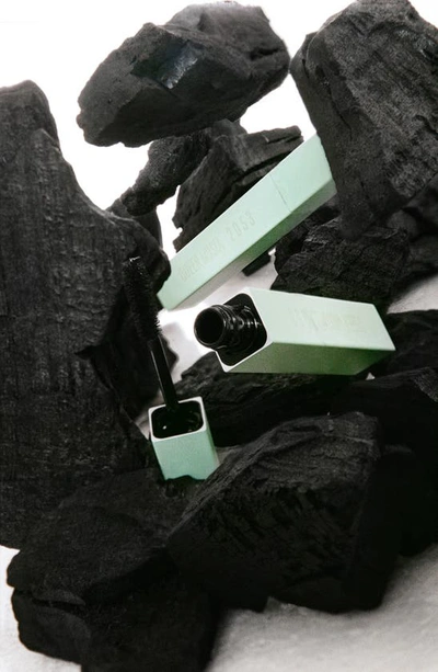 Queen Musia 2053 Mascara In Simply Black