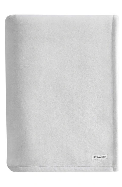 Calvin Klein Core Plush Blanket In Grey