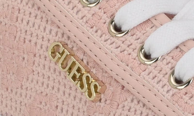 Guess Jelexa Sneaker In Light Pink