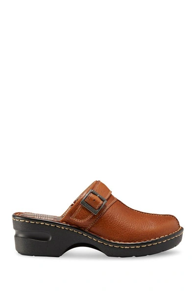 Eastland Mae Clog In Tan