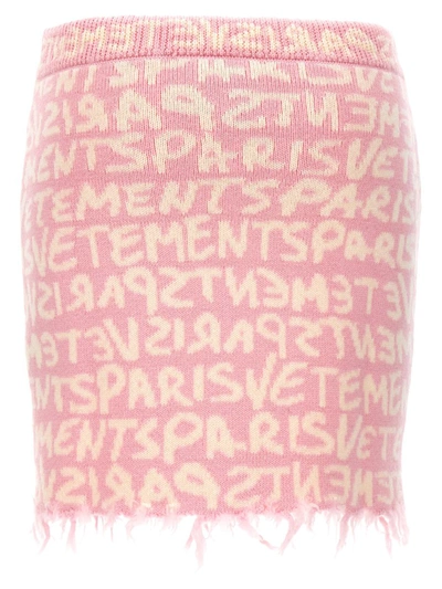 Vetements 'printed Monogram' Elastic Waistband Skirt With Frayed Hem In Pink