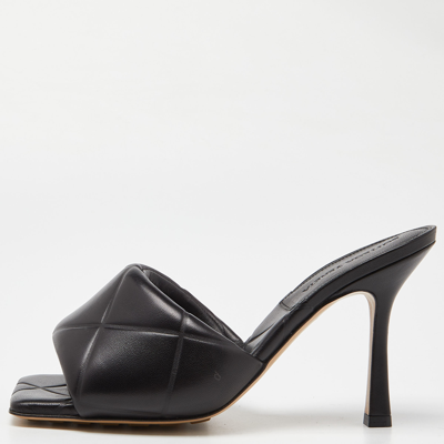 Pre-owned Bottega Veneta Black Quilted Leather Lido Slide Sandals Size 38
