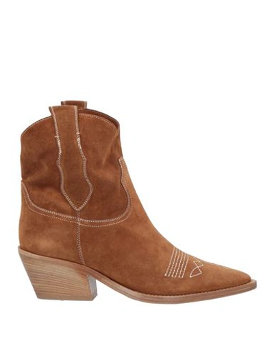 Shop Pavin Woman Ankle Boots Camel Size 8 Leather In Beige