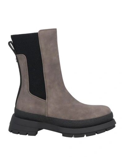 Shop Buffalo Woman Ankle Boots Dove Grey Size 6.5 Textile Fibers