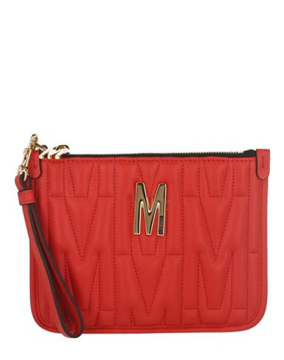 Shop Moschino Textured Wristlet Woman Handbag Red Size - Tanned Leather
