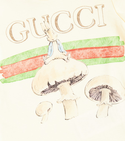 Shop Gucci X Peter Rabbit Baby Cotton Jersey T-shirt In Beige
