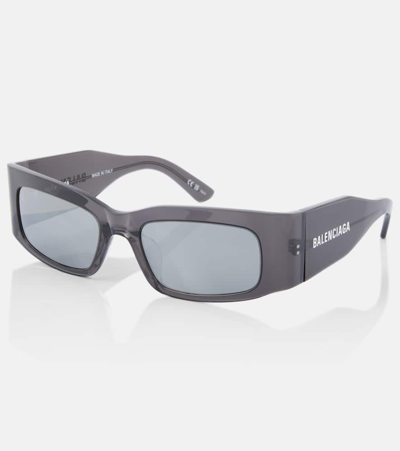 Shop Balenciaga Logo Rectangular Sunglasses In Black