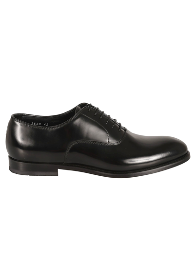 Shop Doucal's Shiny Classic Oxford Shoes In Black