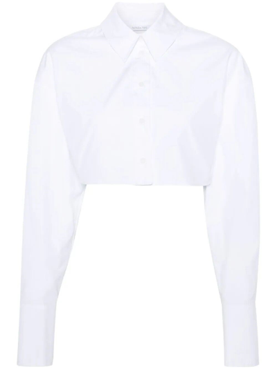 Shop Patrizia Pepe `essential` Cropped Shirt In White