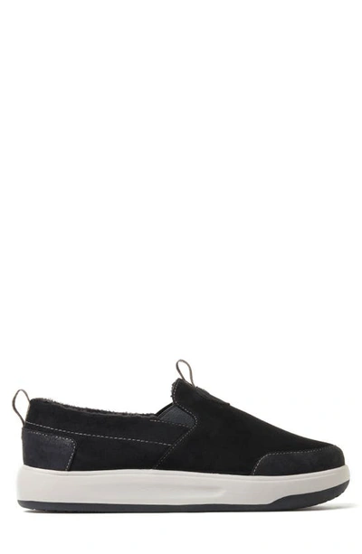 Dearfoams Men's Cypress Water-resistant Energy Return Twin Gore Slipper Shoes In Black