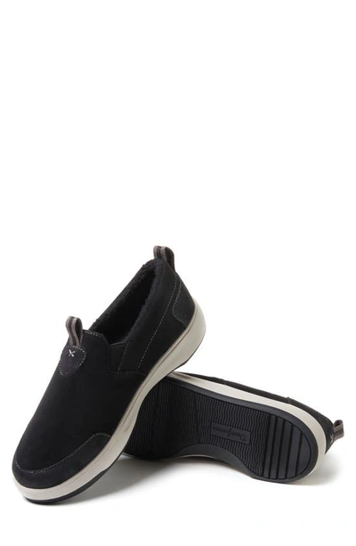 Shop Dearfoams Cypress Twin Gore Sneaker In Black