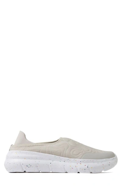 Dearfoams Men's Knox Clog With Collapsible Heel Slipper Shoes In Bone