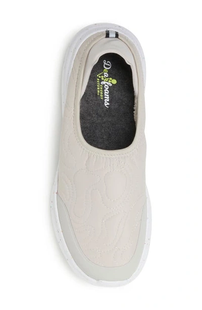 Dearfoams Men's Knox Clog With Collapsible Heel Slipper Shoes In Bone