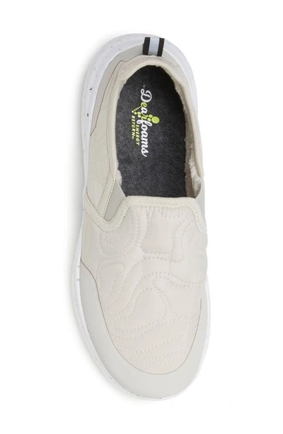 Dearfoams Tahoe Stretch Sneaker In Bone