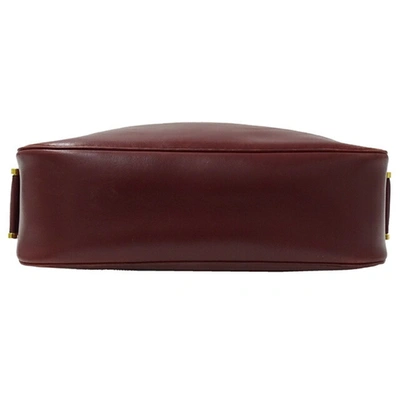 Shop Hermes Hermès Tsako Burgundy Leather Shoulder Bag ()