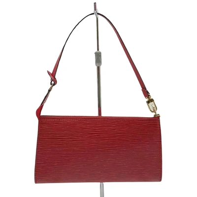 Pre-owned Louis Vuitton Pochette Accessoires Red Leather Clutch Bag ()